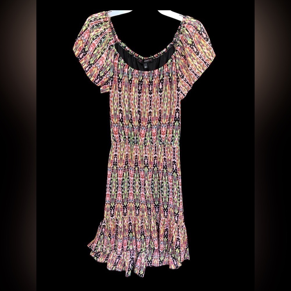Multicolor dress new with tags! Size small Juniors; HeartSoul